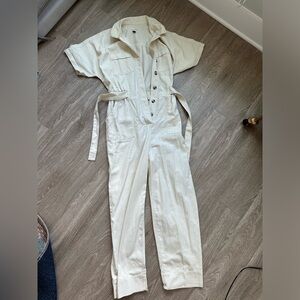 NWOT universal thread beige cargo jumpsuit